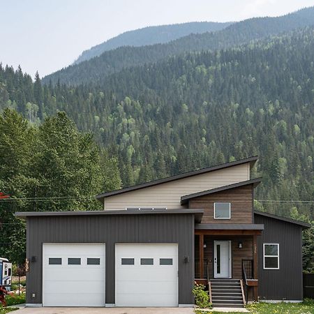 Mountain Dreams - Revelstoke Home Near Rmr Εξωτερικό φωτογραφία