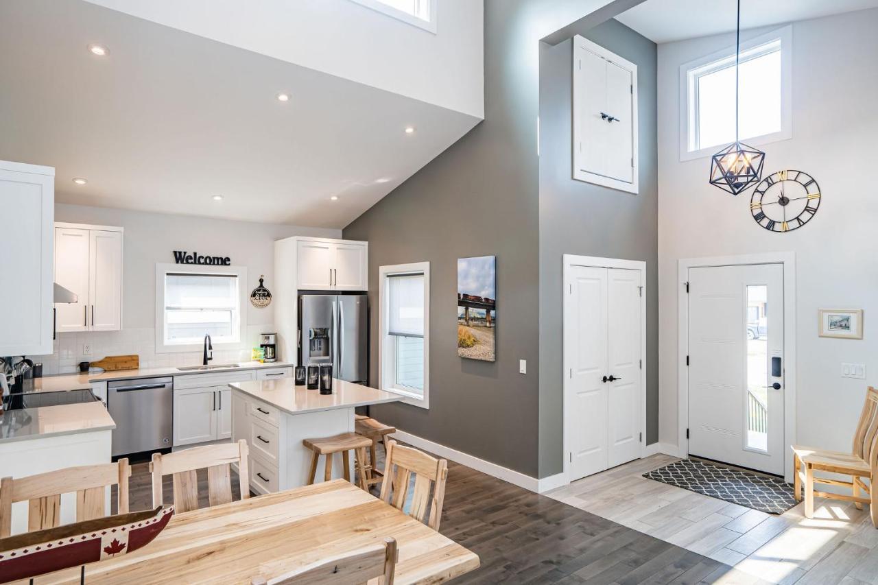 Mountain Dreams - Revelstoke Home Near Rmr Εξωτερικό φωτογραφία